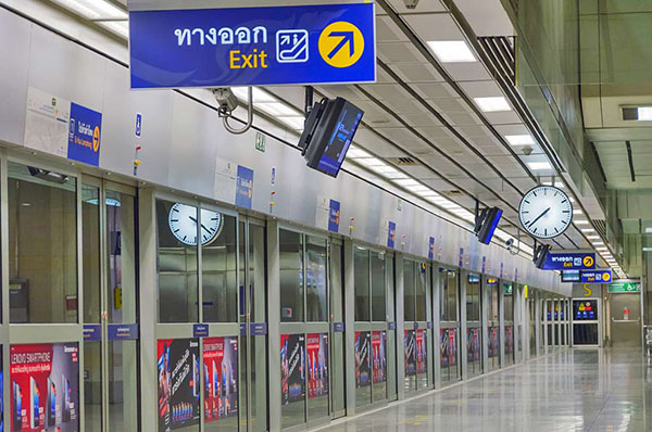 MRT cr. bangkok.com
