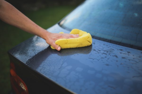 เหตุผลที่ต้องล้างรถบ่อยเมื่อถึงหน้าฝน