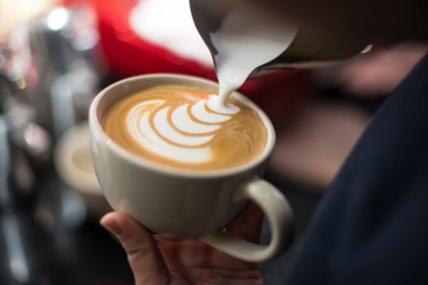 ร้านกาแฟ ยุคใหม่ ตอบโจทย์ SOCIAL DISTANCING